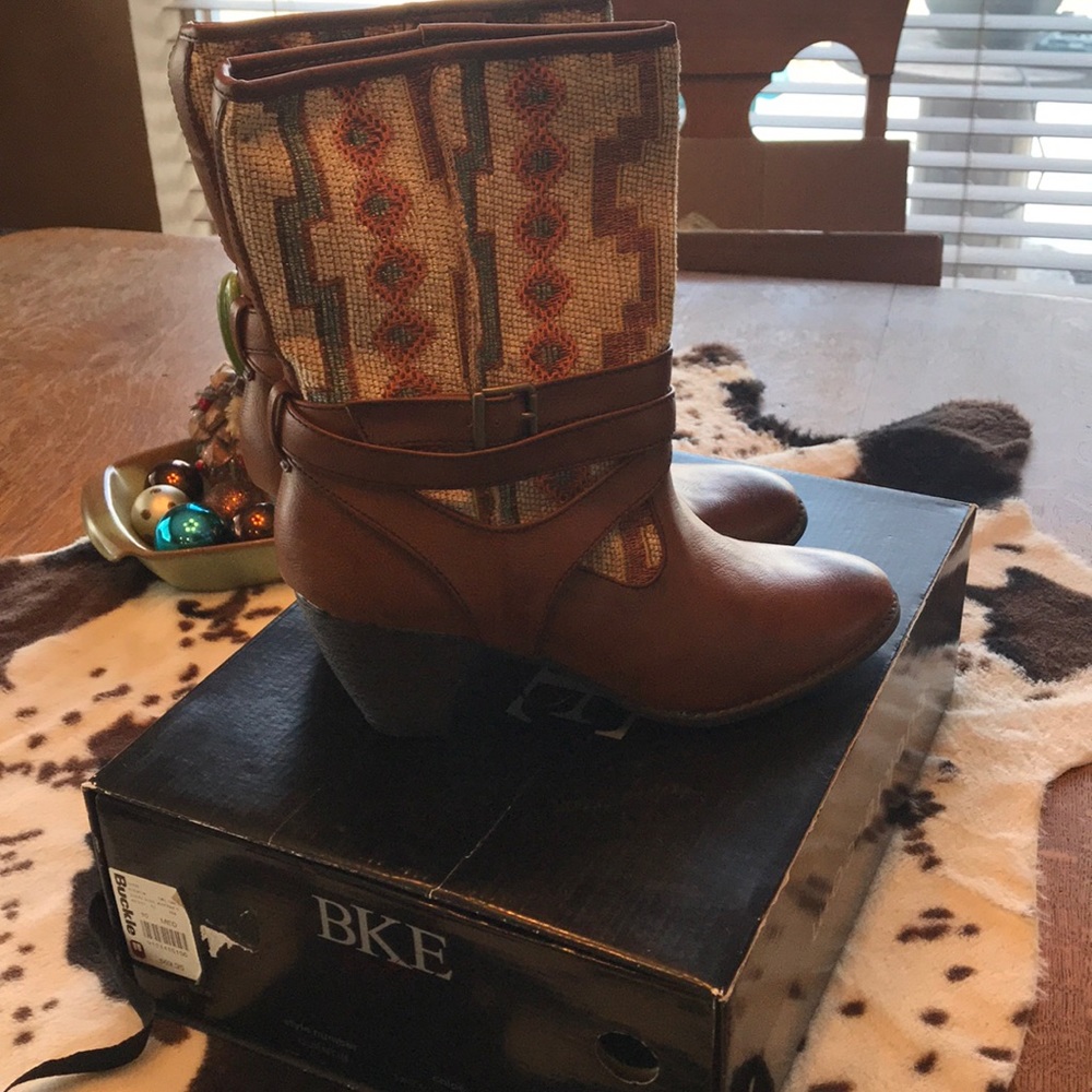 BKE boots, size 10